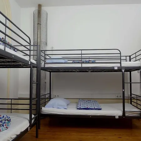 Hostal O2